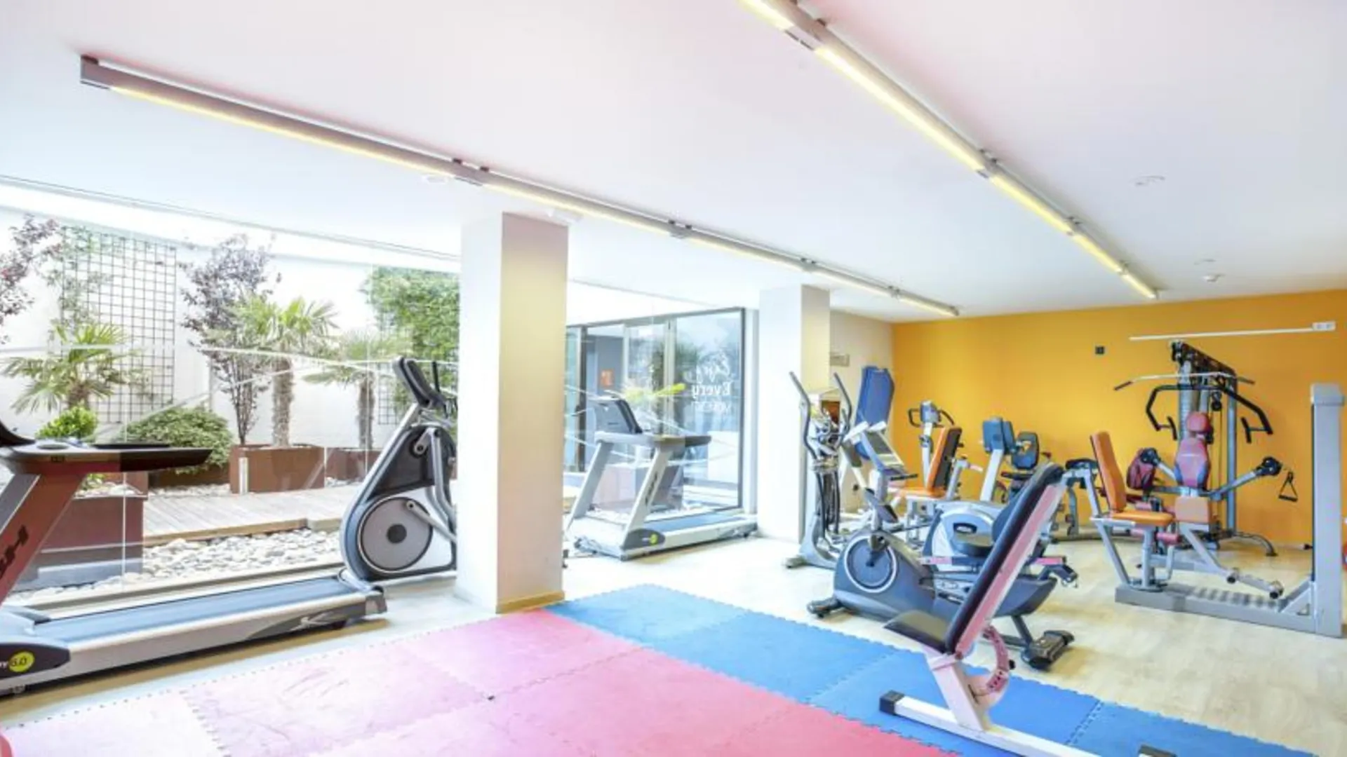 ****  Hotel Be Live Adults Only Marivent Palma de Mallorca Spain